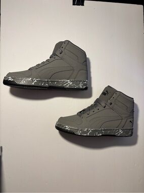 Puma Men's Grey High-Top Sneakers with Marbled Midsole